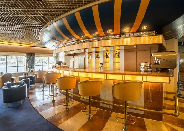 Båthotell Albaker Tour Miray Cruises Tour Kusadasi - Patmos - Atina - Mikonos - Rodos - Çeşme